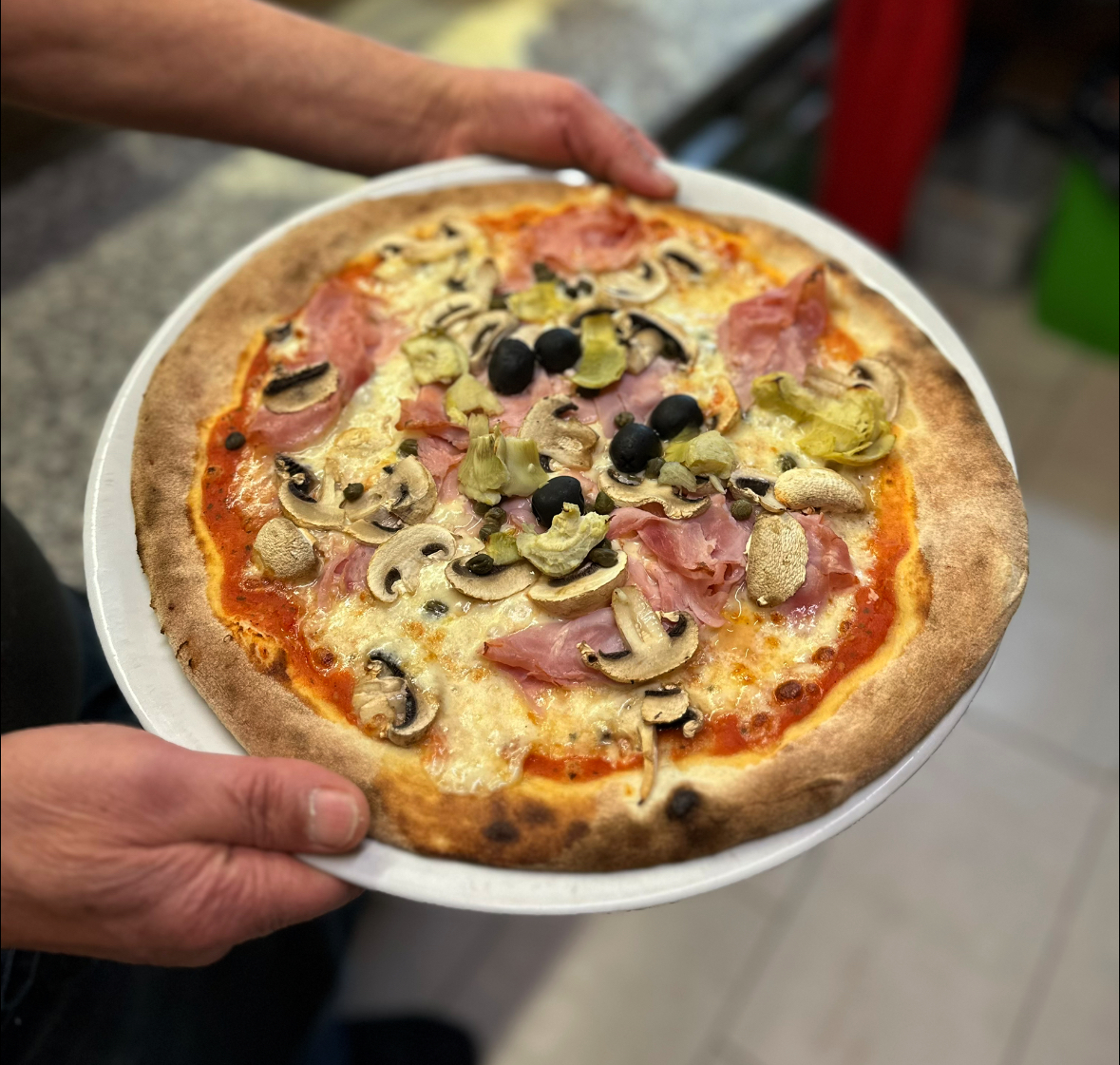 Pizza La Vita Prosciutto Funghi